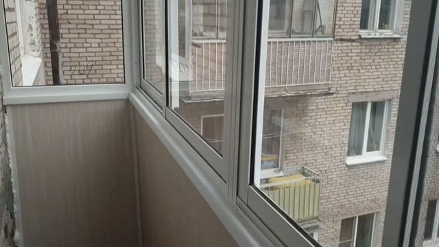 Балкон с крышей на последнем этаже. смотреть онлайн