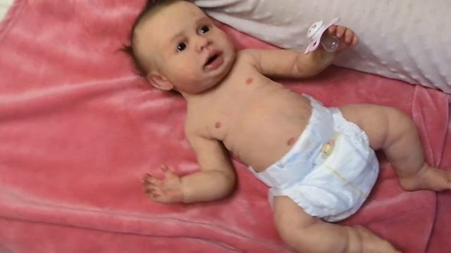 Робот силиконовая кукла реборн.mp4