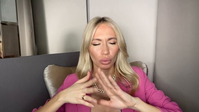 МАКИЯЖ глаз, секреты//ВИЗАЖИСТ рассказывает как красить глаза, топ ошибки смотреть онлайн