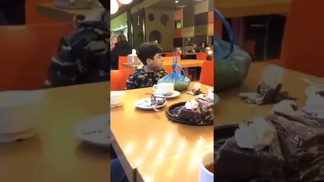 Али лимон в кафе смотреть онлайн