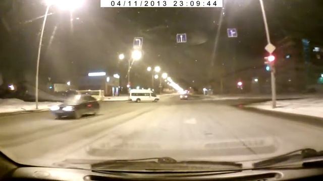 Выехал на встречку и встал там смотреть онлайн