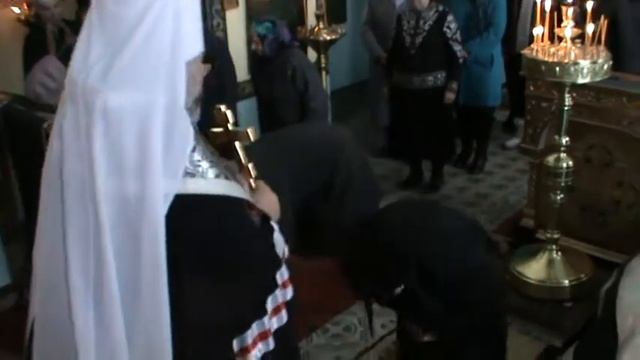 Чин прощения у монахинь с духовенством смотреть онлайн