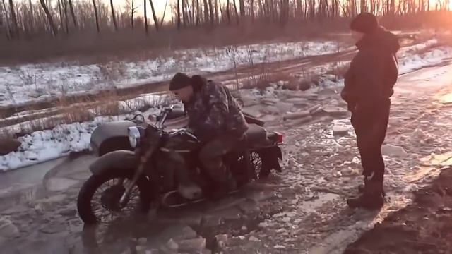 Мотоцикл Урал тест драйв по бездорожью! смотреть онлайн