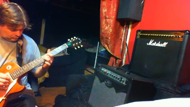 GIBSON LES PAUL SMARTWOOD .4.PEAVE VYPYR 30 VERSUS MARSHALL MG 100 DX смотреть онлайн