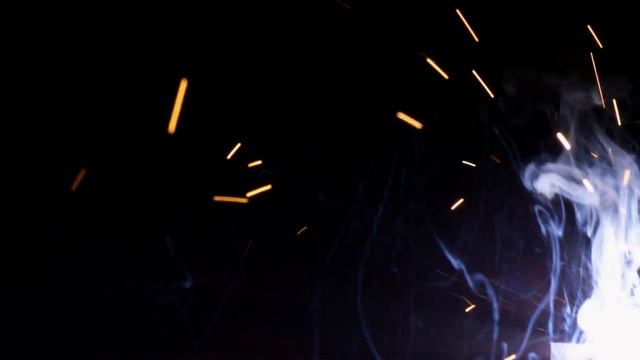 Футаж / Footage искры Welding Sparks 05 смотреть онлайн