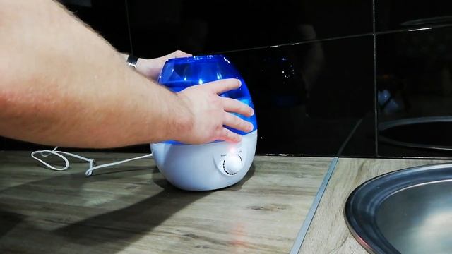 Nawilżacz odświeżacz powietrza COOL MIST Esperanza - Unboxing смотреть онлайн