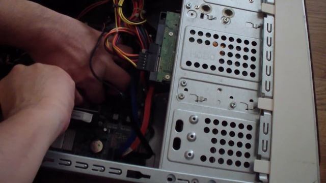 Dell XPS 8300: How to Add and Remove PCI-express Cards смотреть онлайн