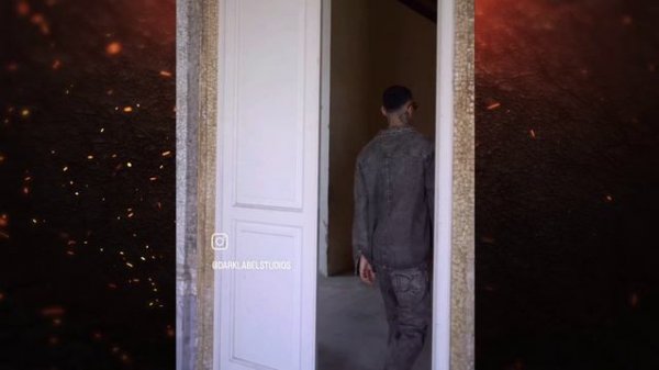 Dark Lebel Studio.
Made in Italy.