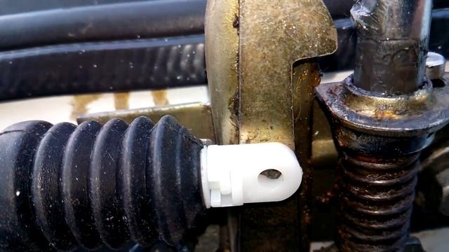 Открытие капота с кнопки Таврия Пикап смотреть онлайн