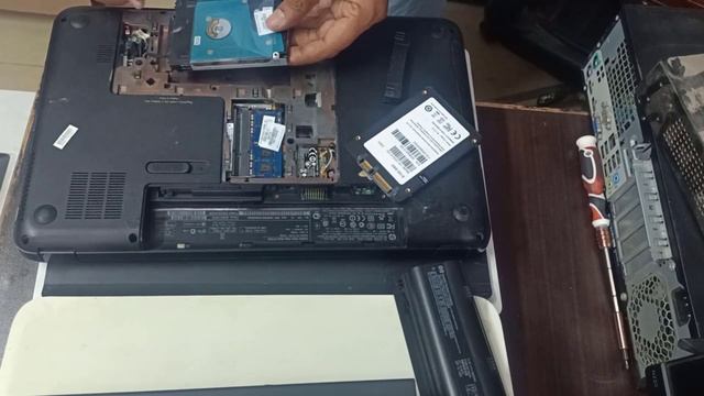 How to HP pavilion g6 SSD Upgrade from Hard Disk to SSD | HP Laptop Hard Drive Replacement смотреть онлайн