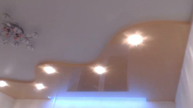 Бежевый натяжной потолок смотреть онлайн