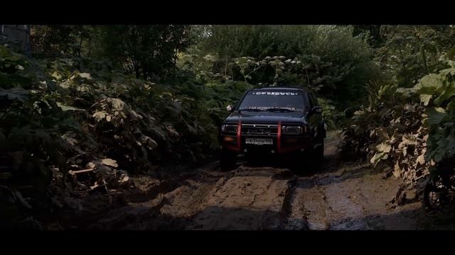 Nissan Pathfinder V6 4x4 смотреть онлайн