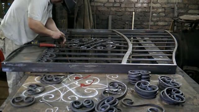 Жена в восторге! Тёща в шоке! Шикарный результат из профильной трубы и квадрата! смотреть онлайн