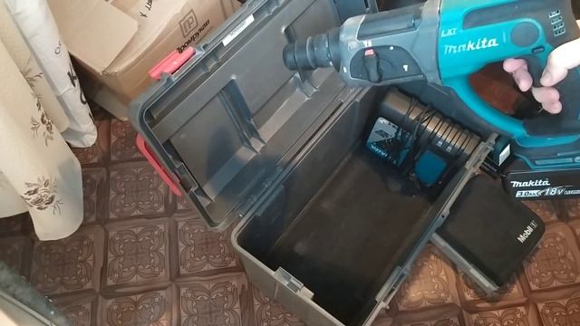 Аккумуляторный набор Makita для монтажника. Практишь, компактишь, гут! смотреть онлайн