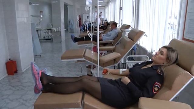 Акция «Сдай кровь — подари жизнь!» смотреть онлайн