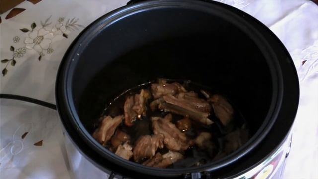 В мультиврке "Рагу из свиных ребрышек" (рецепт) смотреть онлайн