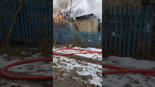 Пожар В СНТ Кварц 89 и 91 уч. Пожарные смотреть онлайн