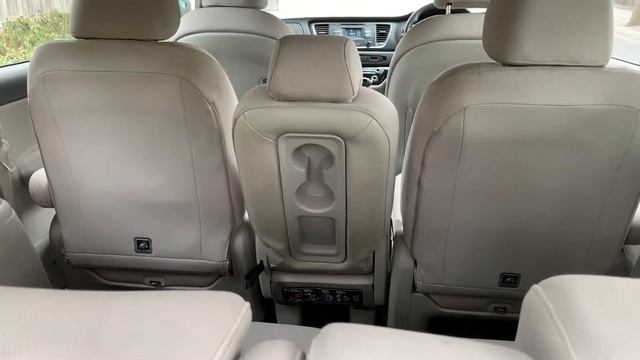 Felicity - 2015 Kia Carnival S смотреть онлайн