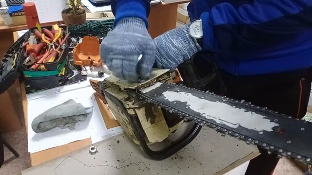 БЕНЗОПИЛА НЕ ЗАВОДИТЬСЯ РЕМОНТ смотреть онлайн