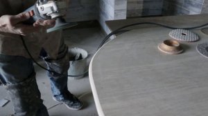 Как и чем делать закруглённый наружный угол из керамогранита, в гостях у Владимира.