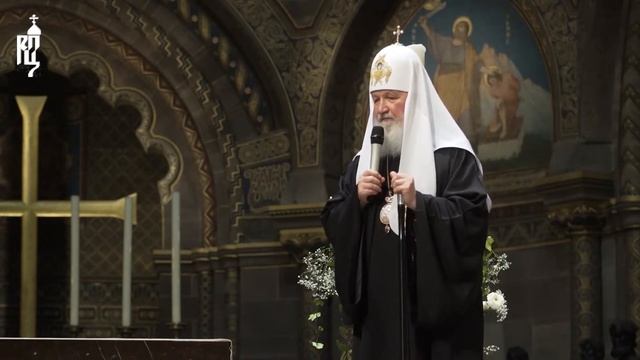 Святейший Патриарх Кирилл посетил концерт хора Киевских духовных школ в Страсбурге. смотреть онлайн