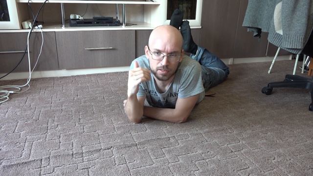 Ковер поднимается ветром с пола смотреть онлайн