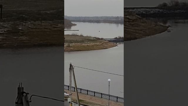 Набережная города Речица. Ноябрь 2023. смотреть онлайн