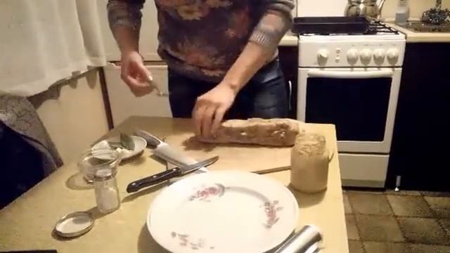 Грудинка в духовке. Свиная грудинка по-домашнему. Сало запеченное в фольге. смотреть онлайн