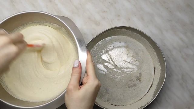 Манник с творогом. Все смешать и в духовку. Очень просто и вкусно! смотреть онлайн