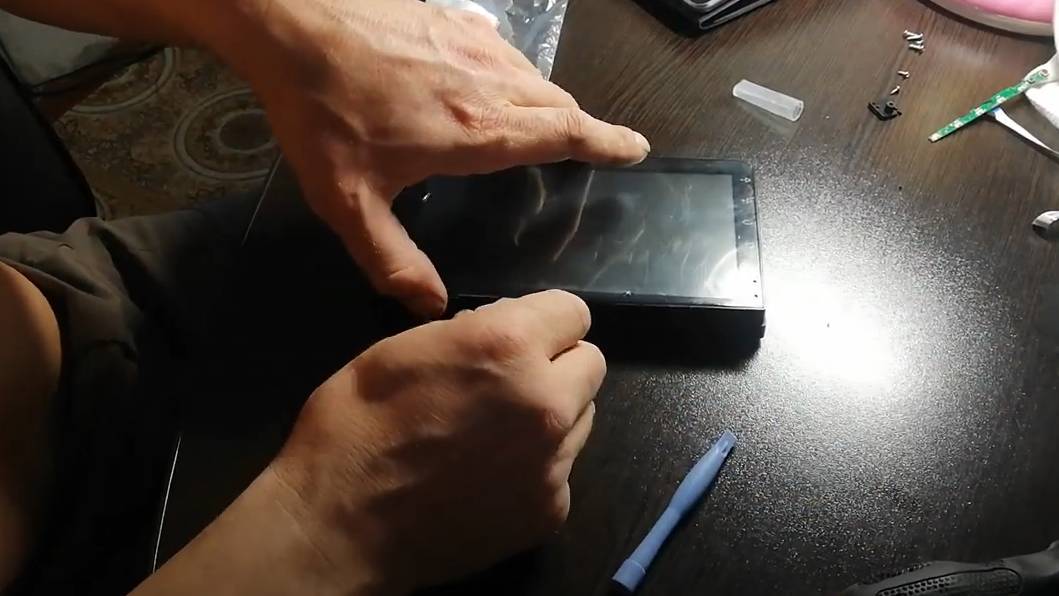 Замена тачскрина на 2 Din магнитоле.