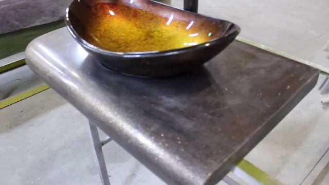 Столешница из литьевого мрамора "Золотая малышка" смотреть онлайн