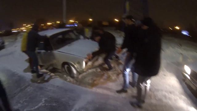 Лёд, ашан, стрит и много жигули. смотреть онлайн