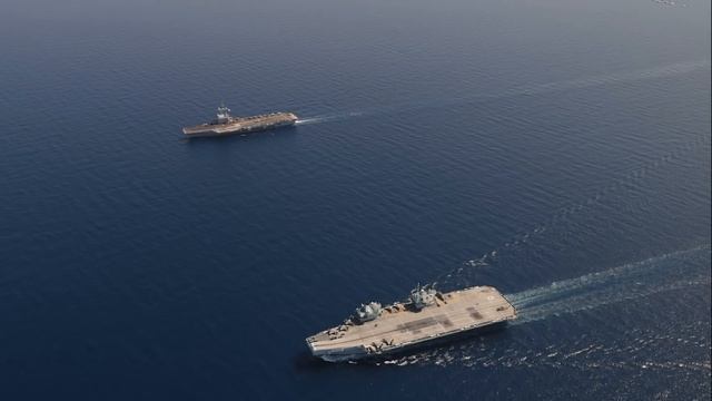 HMS Queen Elizabeth and FS Charles De Gaulle meet up смотреть онлайн