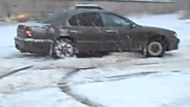NISSAN MAXIMA QX A32 3 0 V6 193 л с