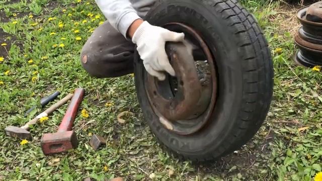 Осваиваем профессию шиномонтажник. Как разбортовать колесо своими руками смотреть онлайн