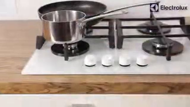 Газовая варочная поверхность Electrolux EGT96342NW смотреть онлайн