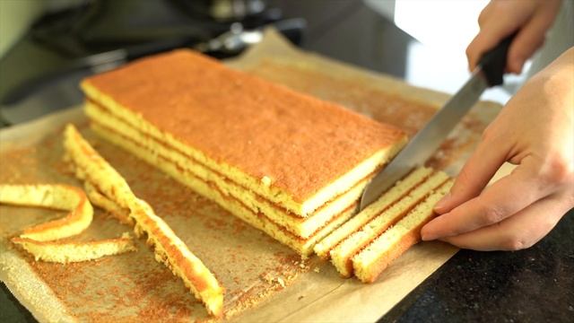 Торт Сказка ГОСТ | Влажный, с цедрой мандарина и лайма, с бейлиз |Праздничный торт на НОВЫЙ ГОД 202 смотреть онлайн