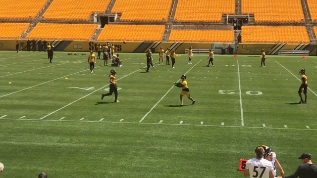 Minkah Fitzpatrick, Terrell Edmunds, Tre Norwood work read, react safety drills in Steelers minicam смотреть онлайн