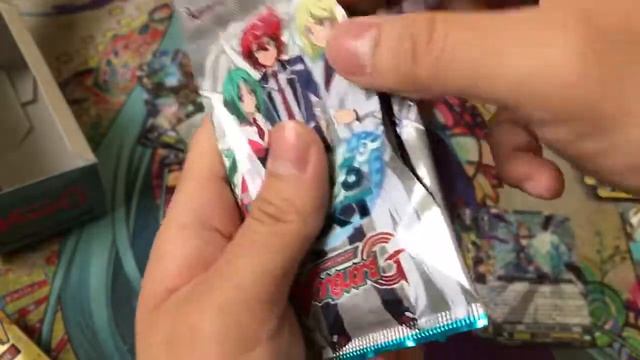 Cardfight Vanguard Try 3 Next Booster Box Opening смотреть онлайн