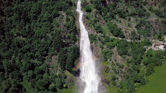 Водопад Южного Тироля | Cascata di Parcines смотреть онлайн