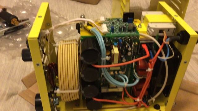 Внутренности инвертора ИЖ ВД 200 смотреть онлайн