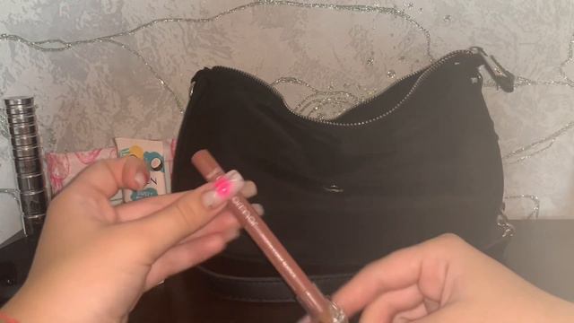 ||обзорчик на мою сумочку|| что в сумке?|| что я люблю|| baby kravets🔮 смотреть онлайн