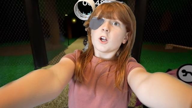 PIGGY BOOK 2 WITH ZERO BUDGET! RECREATING PIGGY CHARACTERS with NO PROPS смотреть онлайн