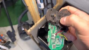 Замена курка газа Kugoo M4 Pro под большой палец