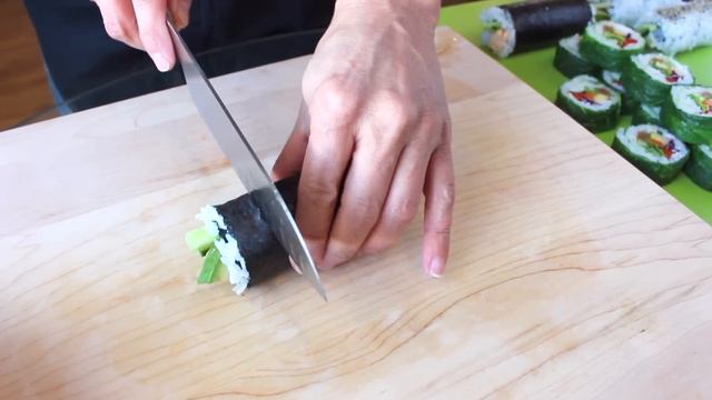 HOW TO MAKE VEGAN SUSHI 4 WAYS | Veggie Crab + Vegan Tuna | Easy & Gluten Free Vegan Recipes смотреть онлайн