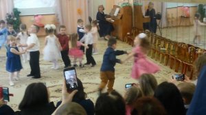 8 марта Заключительный танец