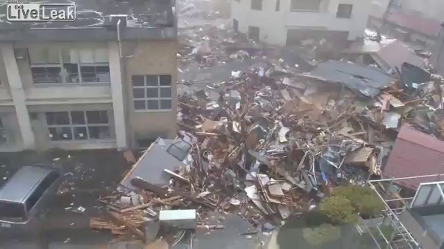 Как начиналось цунами в Японии смотреть онлайн