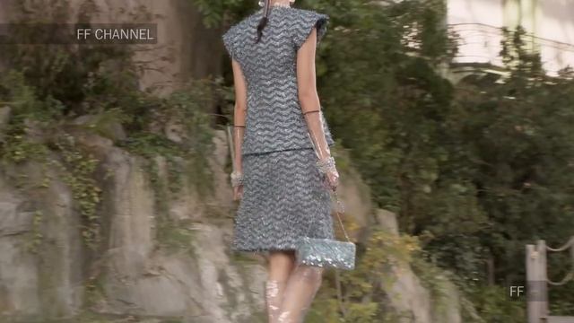 Chanel | Spring Summer 2018 Full Fashion Show | Exclusive смотреть онлайн