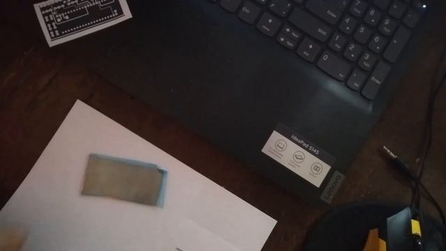 Изготовление печатной платы с помощью фоторезиста и УФ лампы. Первая попытка. DIY PCB photoresist. смотреть онлайн