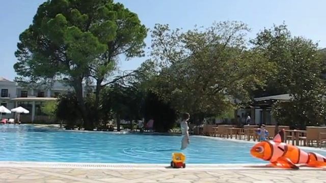 Mitsis Galini Kamena Vourla 1 смотреть онлайн